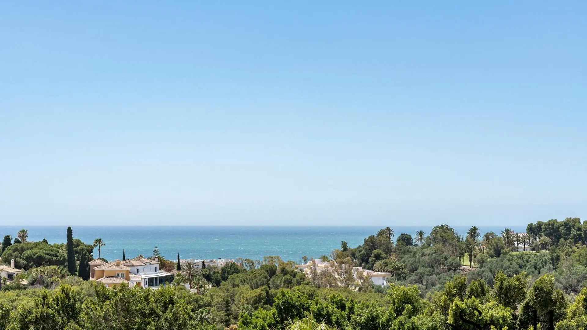 Terrace Of Paradise, 2 Bed 2 Bath, Parking, Pool Benalmádena Apartment