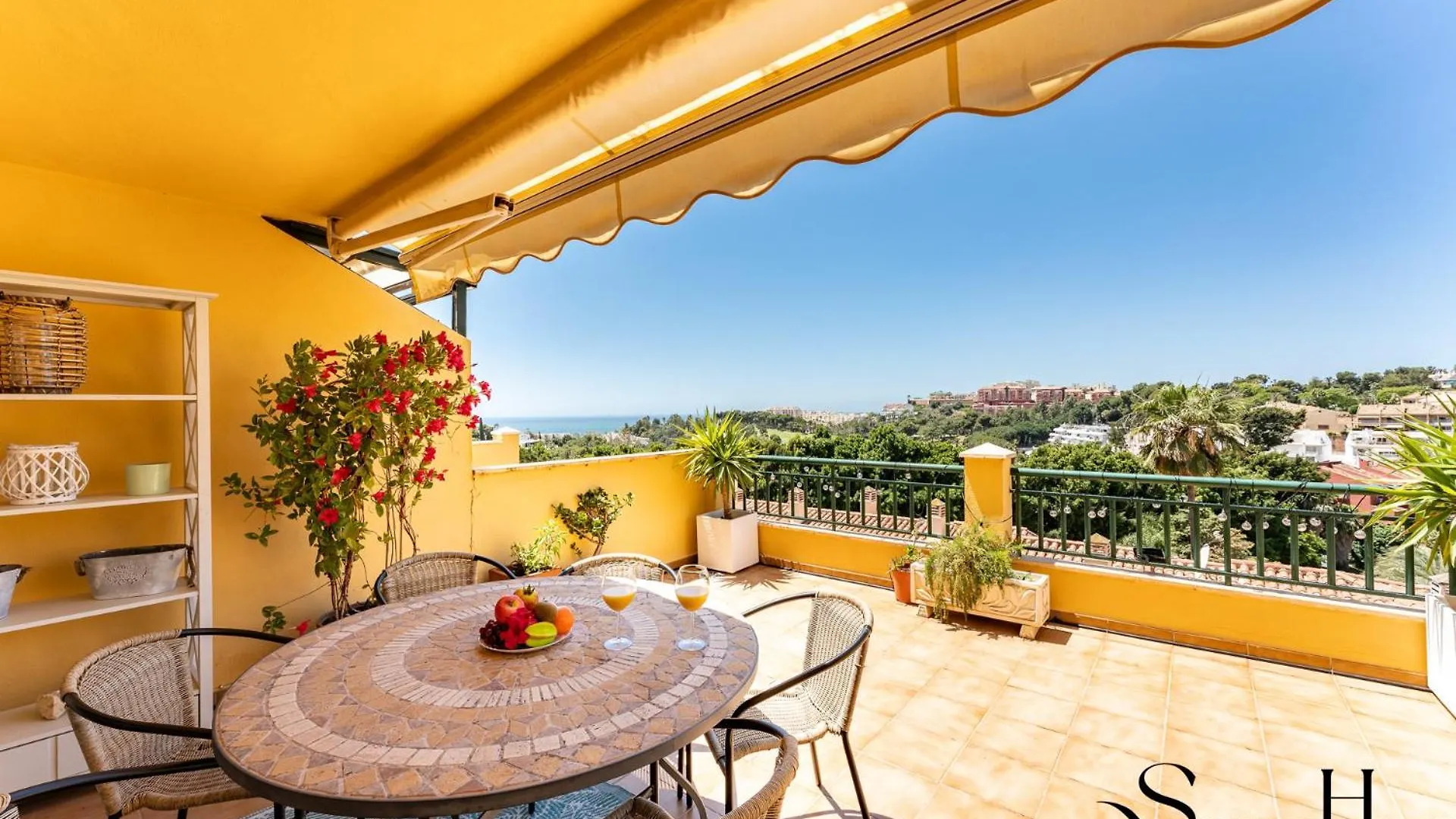 Terrace Of Paradise, 2 Bed 2 Bath, Parking, Pool Benalmádena